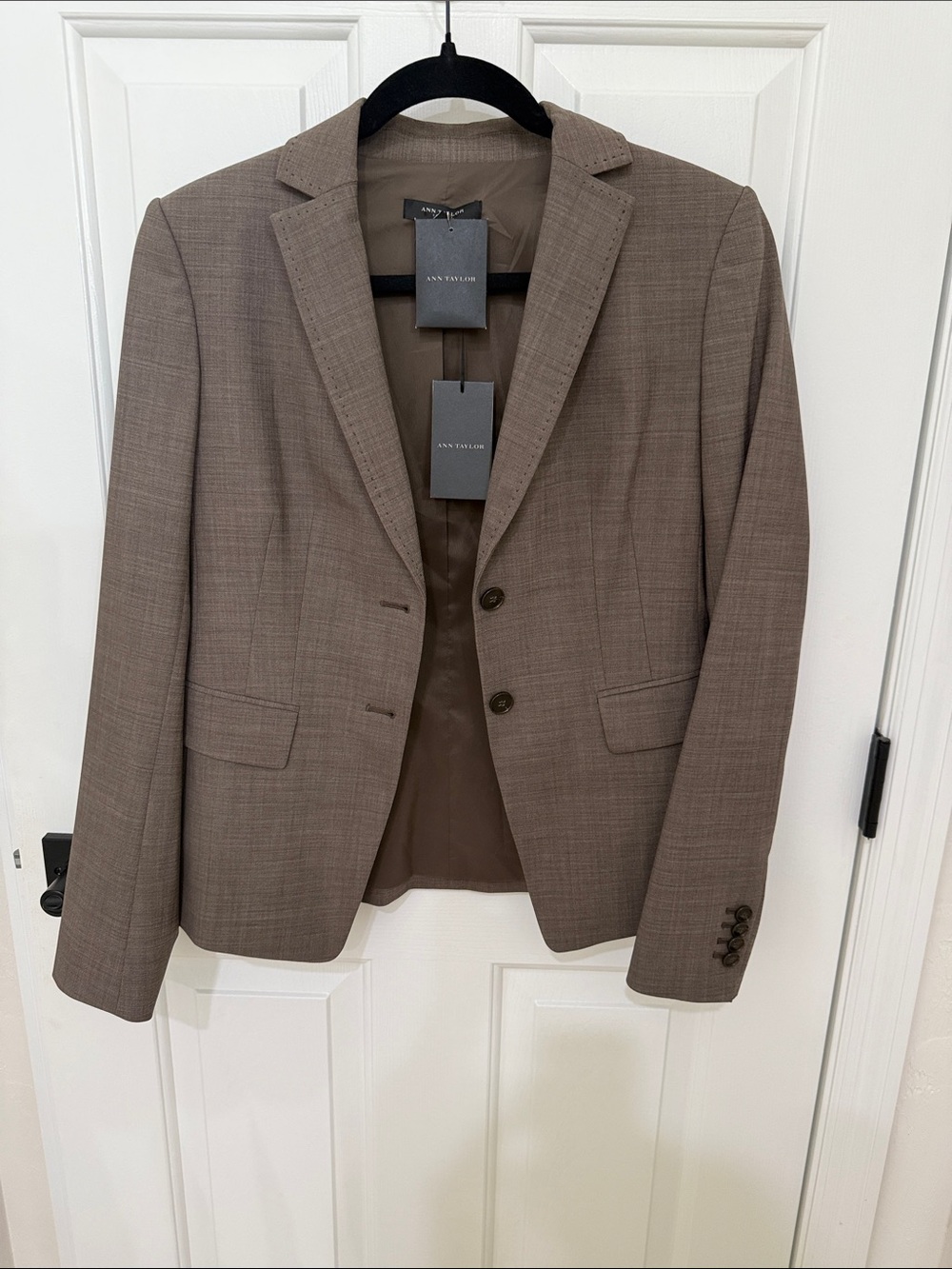 Ann Taylor Taupe Brown Women's Blazer - Single-Breasted Notch Lapel